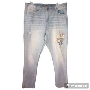Alexander Jordan floral embroidered light wash jeans